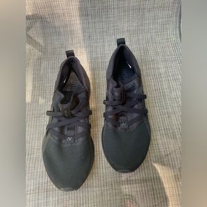 New Balance Dynasoft black slip on sneakers